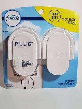 Febreze Fade Defy Plug-In Scented Oil Warmers Duo New